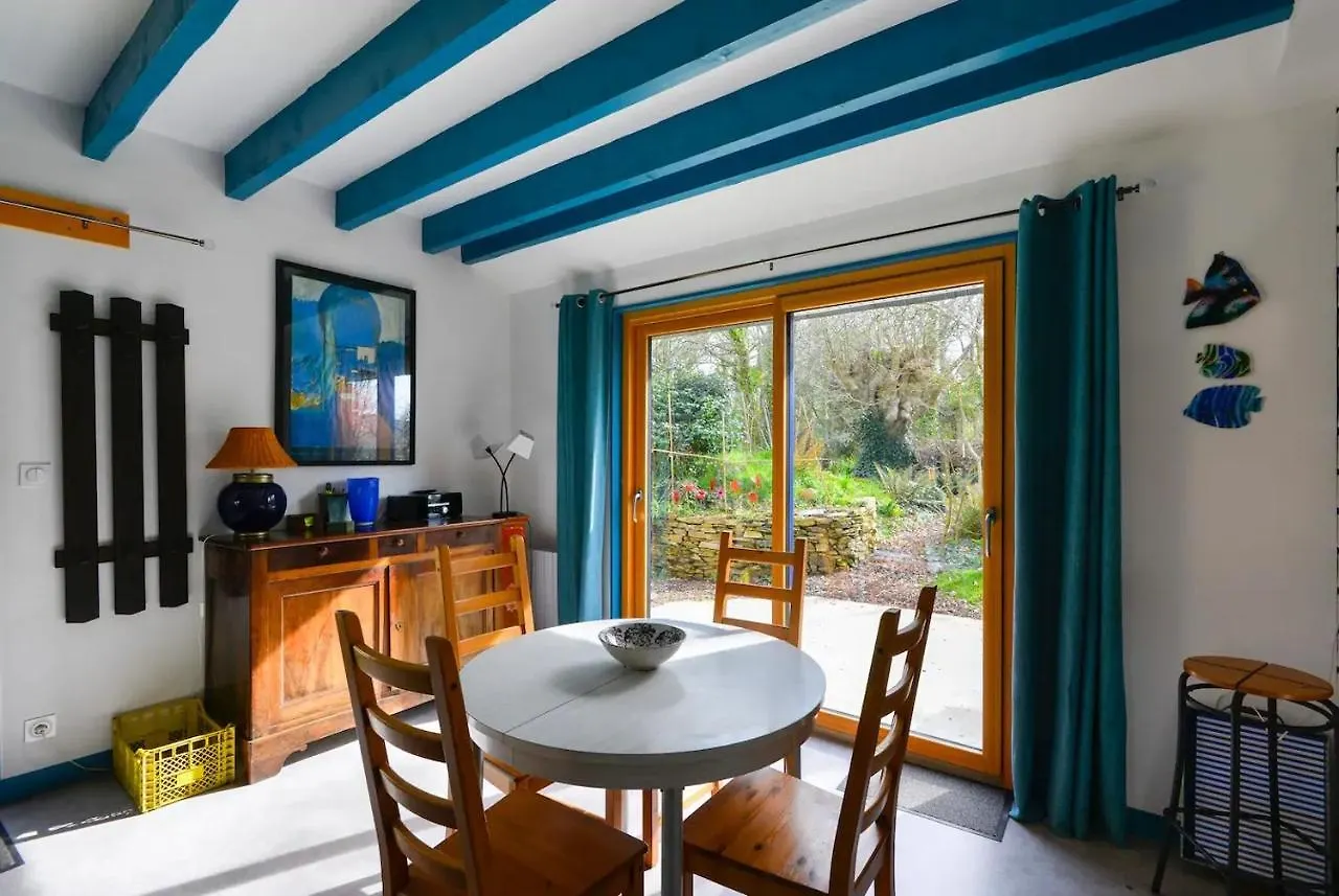 Holiday home Plage700M, Maison D'Hote Tres Calme,Ecrin De Verdure, Sauna, Borne Elect, Bord Gr34 Moelan-sur-Mer