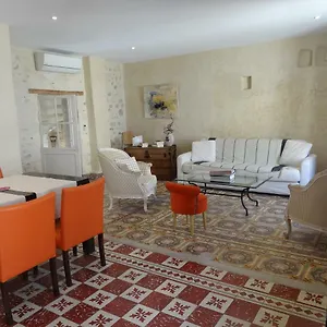 https://la-fleury.fr-provencehotel.com